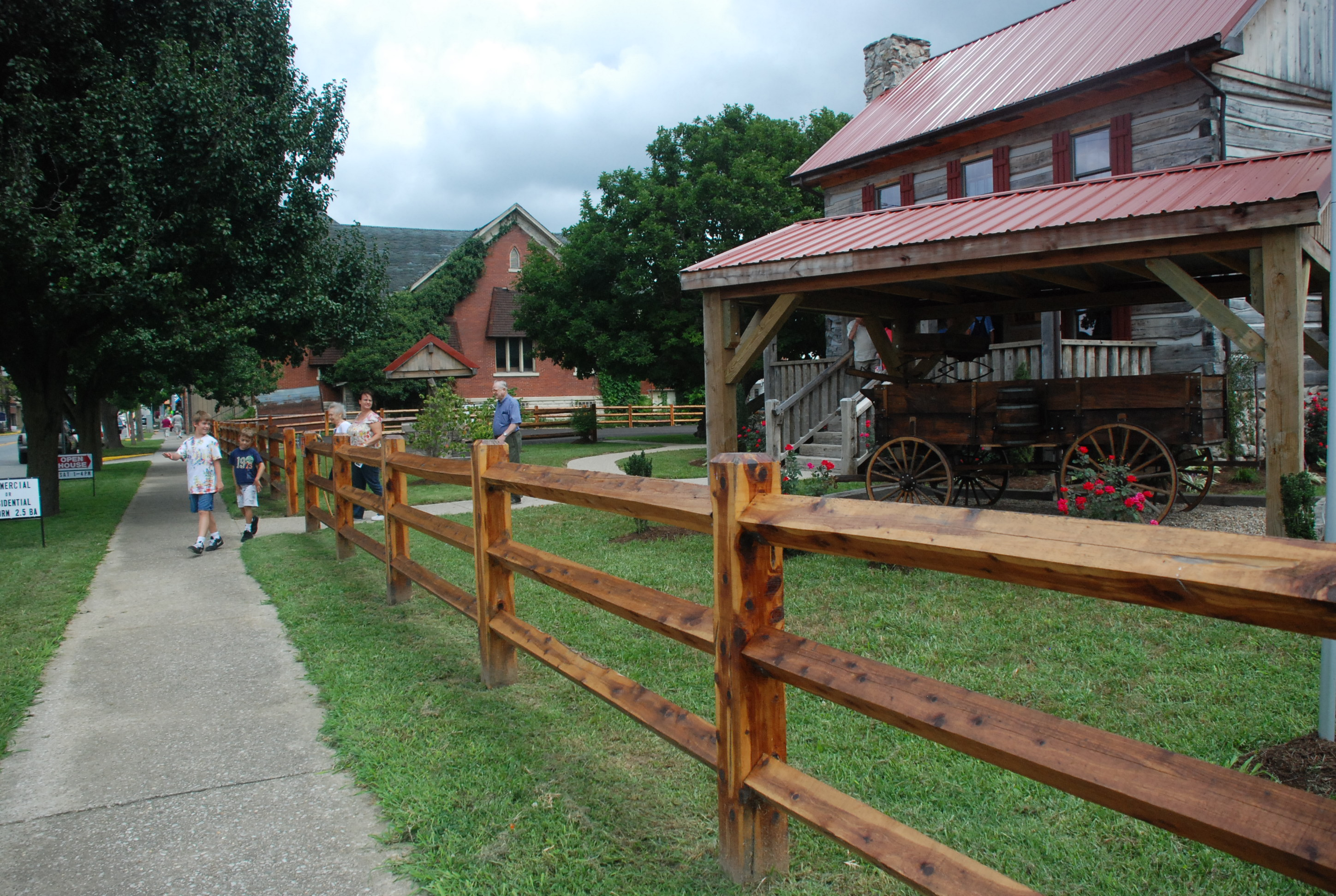 2009 120 S. Capitol Cabin